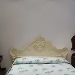 Bed & Breakfast City's House 2*