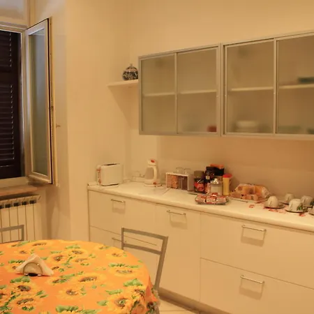 City's House فندق مبيت وإفطار بيرغامو