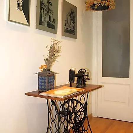 Bed & Breakfast City's House 2*