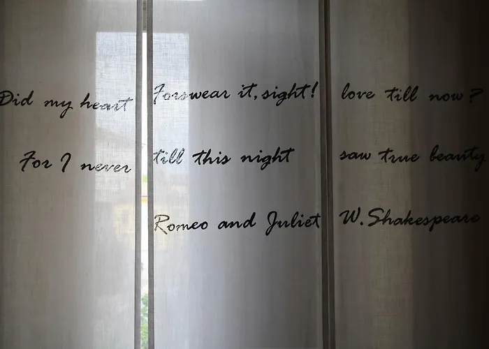 Bed & Breakfast City's House